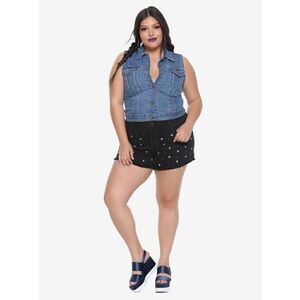 Blackheart Black Star Studded Low Rise Shorts Plus Size 18